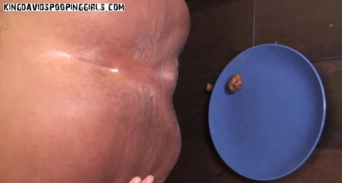 Monroe Big Boulders: Alina, Demi, en Aspen in hete Scat en Piss actie uit Nederland. Download of stream nu!