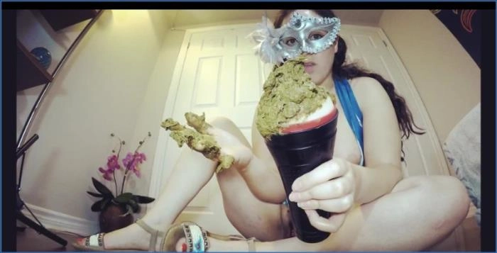 Blonde Goddess in Fetish Action: CUM Inside Aunties Pocket PUSSY FullHD 1080p