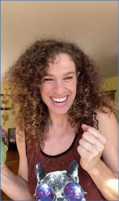 Romanian Mistress's Steamy Diarrhea Domination: FullHD 1080p Smearing Extravaganza