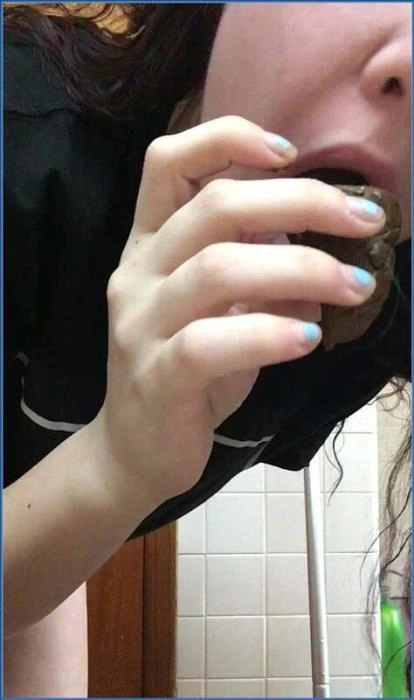 Scatqueen420’s Filthy Solo Toilet Play: HD 720p Smearing and Masturbation Extravaganza – ScatVip poster