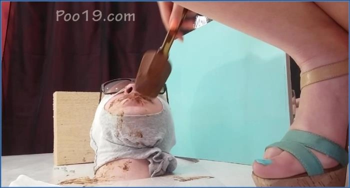 Ранковий фетиш-пікнік з дівчатами та кальяном - Мілана Смеллі HD 720p – ScatVip poster