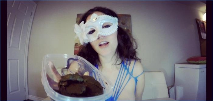 Blonde Goddess - Over 1000 Logs in UltraHD 4K Pissing and Smearing Action – ScatVip poster