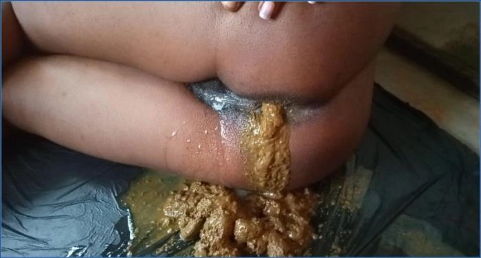 E go be like say you dey inside jungle: Ebony Princess dey dominate group for sick ass tribal pissing and shitting ritual in FullHD 1080p! – ScatVip poster