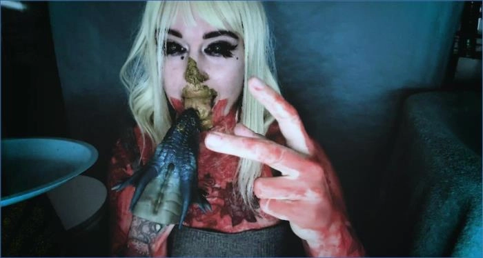 Schmutzige Betty Selbstbefriedigung mit Dildo in UltraHD 4K – ScatVip poster