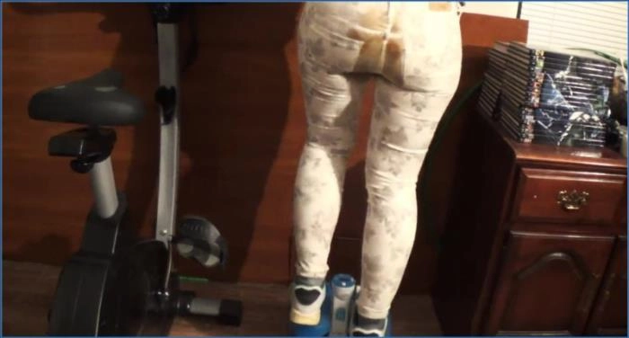 DirtyBetty Panty Pooping Training FullHD 1080p - Download or Stream Now – ScatVip poster