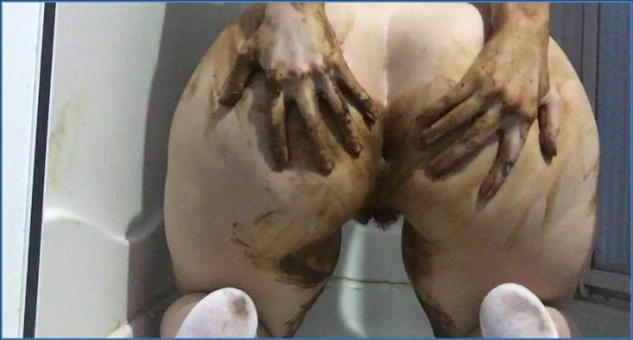 ChubbiBunni - Hot Pee and Poo Fetish Action in HD 720p – ScatVip poster