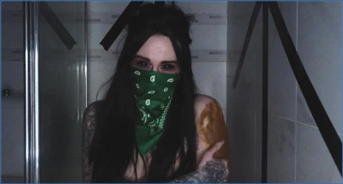 Sklavische Hingabe: Russische Amateurin verschmiert sich im POV Hardcore-Anal-Szenario – ScatVip poster