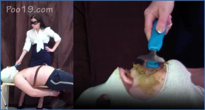 Полный рот дерьма - Милана Смелли в горячем фетише и поедании HD 720p – ScatVip poster