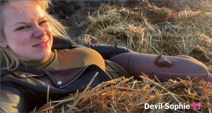 UltraHD 4K: Devil Sophie und SteffiBlond in heißem Latex - Große Titten Action aus Deutschland jetzt streamen! – ScatVip poster