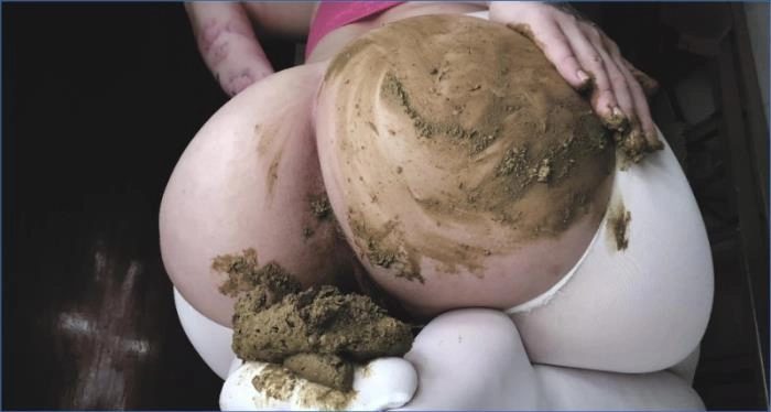 Download Schmutzige Betty Masturbiert Mit Dildo in UltraHD 4K ScatVip.com