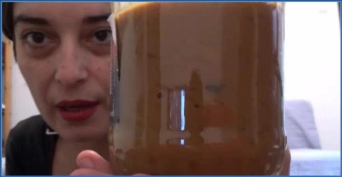 Mistress Roberta hot piss POV full jar breakfast SiteRip