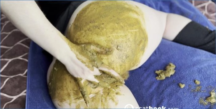 Miss Poop + jeux de fesses + action chaude en France 4K