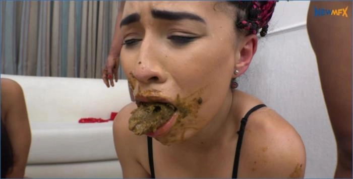 Marcella Schultz e Saori Kido no Banheiro: Ação Quente e Conversa Suja em UltraHD 4K – ScatVip poster