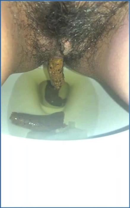 Sabrina’s Solo Scat Tease: Brunette Babe Gets Messy and Naughty