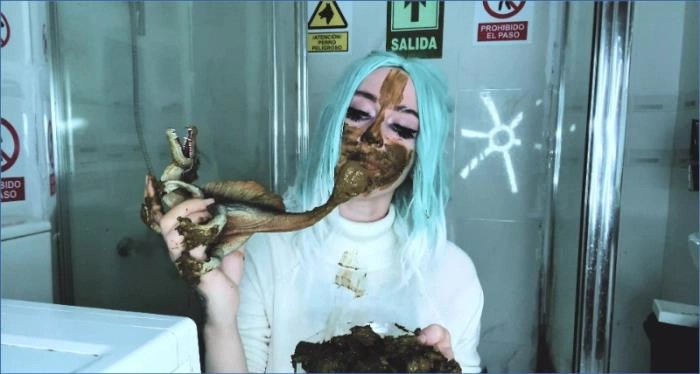 Spinosaurus x Vintage Mistress - Heiße Masturbation und Dildo-Action in UltraHD 4K mit Dirty Betty.