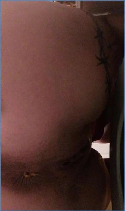 Badkitty España: Acción Solo en el Baño FullHD 1080p