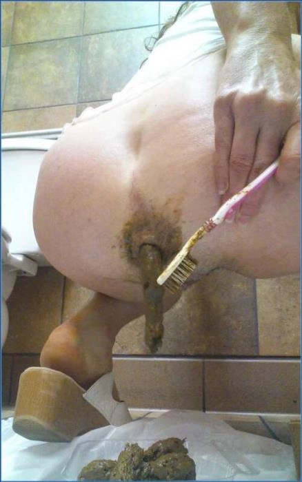 Zarzar01,Kat - Toothbrush Fun and Huge Mess in White Lingerie FullHD 1080p – ScatVip poster