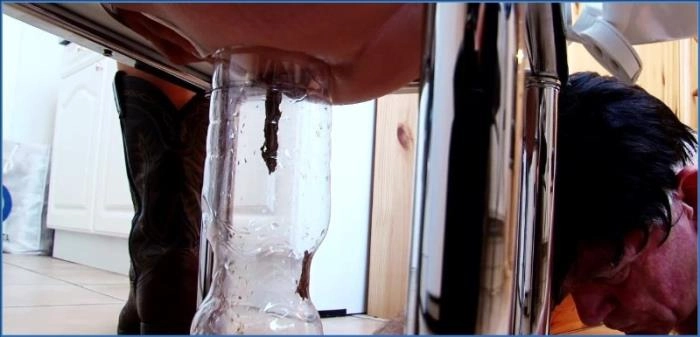 Lady Atropa dominiert dich mit Scat und Puke in HD – Das ultimative Erlebnis für echte Fetisch-Fans! – ScatVip poster