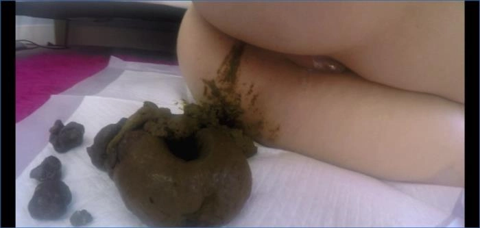 Blonde Goddess's Hot Pissing and Smearing in UltraHD 4K – ScatVip poster