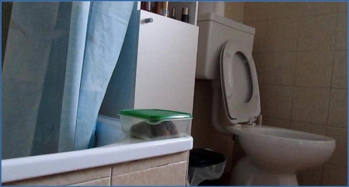 How Much My Shit Weighs Scat, Piss – Moana Voglia [HD 720p]