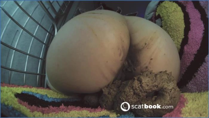 Süße Bettys hardcore Kaviar-Session: Analfisting und Femdom in FullHD 1080p! – ScatVip poster