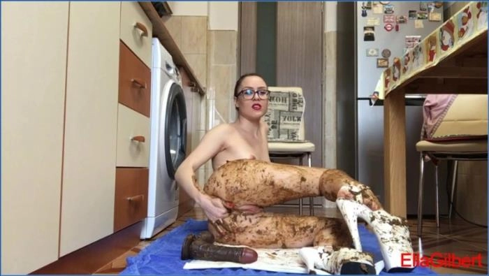 Extreme Body Smearing mit Ella Gilbert in FullHD 1080p