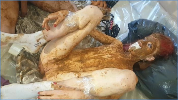 Astra Celestial - Heißes Dirty Talking und Orgie in Weihnachten Shitty Massacre Teil 3 FullHD 1080p – ScatVip poster