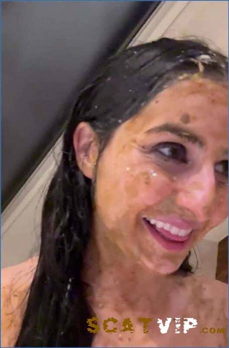 Anna's erste Scat-Szene in UltraHD 2K mit Greek Goddess - Jetzt herunterladen oder streamen!