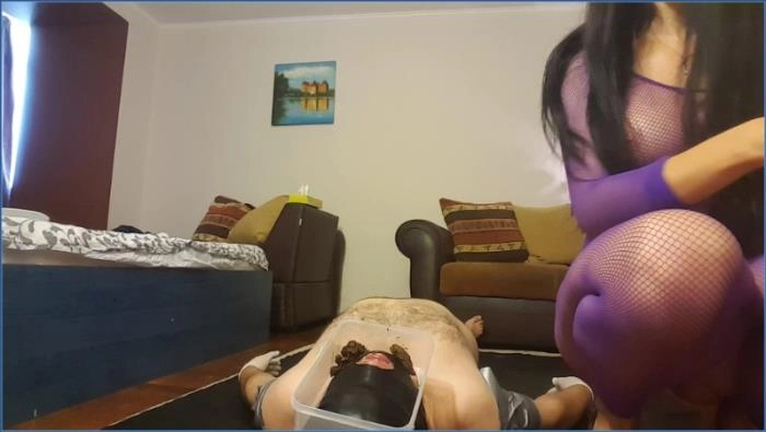 Mistress Antonella: Kaviar, frișcă și zmeură - FullHD 1080p (20171016_153234_00) Romanian Fetish Video – ScatVip poster