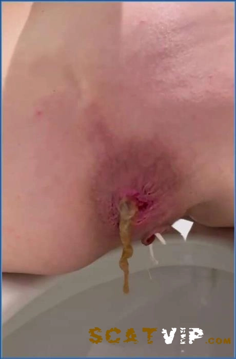 Kaitlyn Katsaros in Cum and Poop 3: Scat, Fisting und Enema