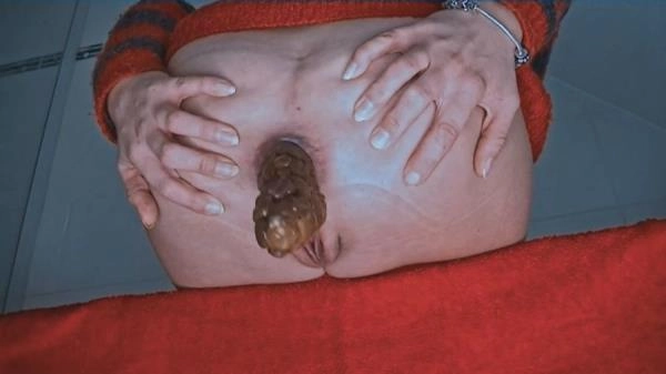 Lady In Red HD 720p ( 2026) 13.7 MB – ScatVip poster