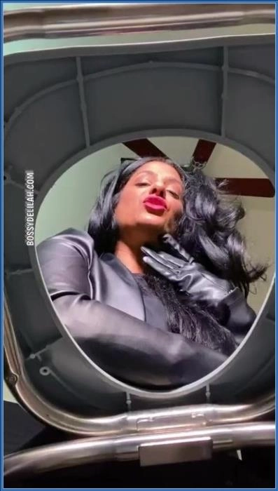 Aggressive Latin Scat Queen  [SiteRip] Scatbook