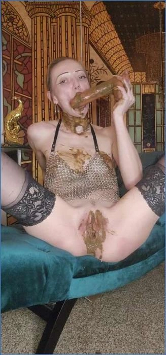 Shit For Brains Big shit, Solo [UltraHD 2K] Femscat – ScatVip poster