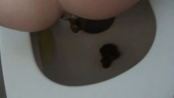 KV As Desired On The Toilet FullHD 1080p ( 2026) 58.9 MB – ScatVip poster