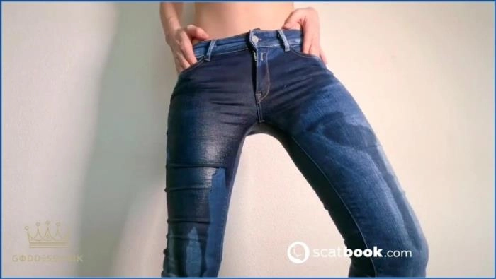 Jeans Pissing  [HD 720p] Scatbook