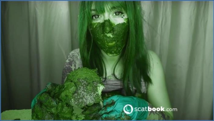 I am the Green Giant Femdom [HD 720p] Scatbook – ScatVip poster