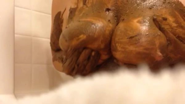 Smearing My Shit On My Boobs SD ( 2026) 15.1 MB – ScatVip poster