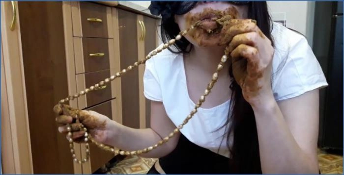 Scatlina Perlenperlen im Kot | Fisting in FullHD – ScatVip poster