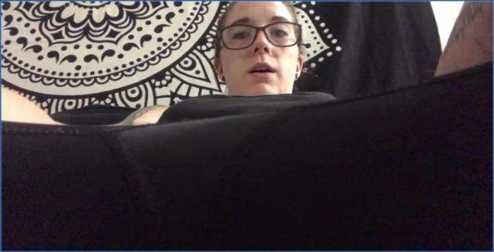 Missellie Peeing and Verbal Humiliation FullHD – ScatVip poster