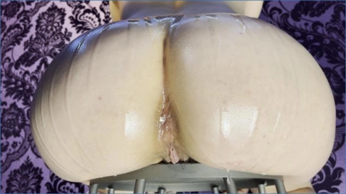 Kitsy Vixen Scat Play UHD | Femdom, Wild Poop Movies – ScatVip poster