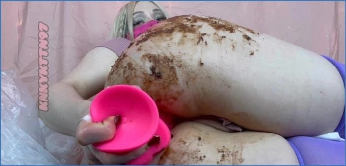 Kinky Bakery: Kaviar HD with KnkyKttn97 - Wild Poop and Anal Scat Porn from ScatVip Stars