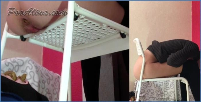 Alina beim Abscheißen: Masturbation und Domination - scat porn video at ScatVip.com