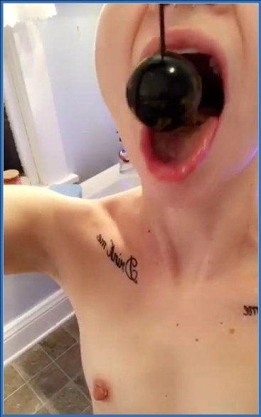 Licking My Anal Beads Clean 9: Wild Anal Shit & Pee Scat with LilbuttLex - scat porn video at ScatVip.com