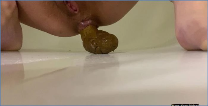 Shit Eating Veronika Chews and Smears Shit on Mask, Ass, Feet, Face - related scat video at ScatVip