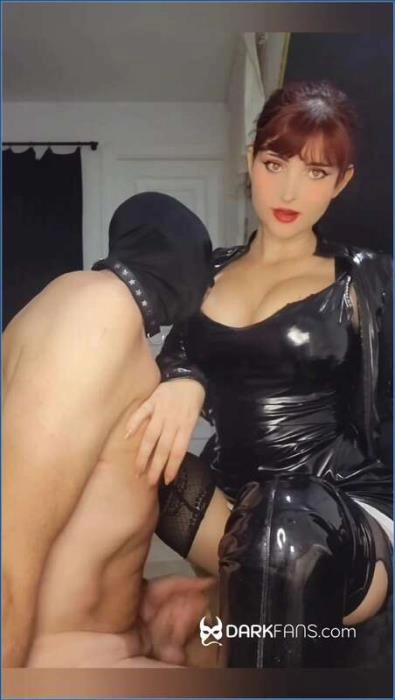 Download Domina Marbella- Masturbación y esclavitud en el inodoro FullHD ScatVip.com
