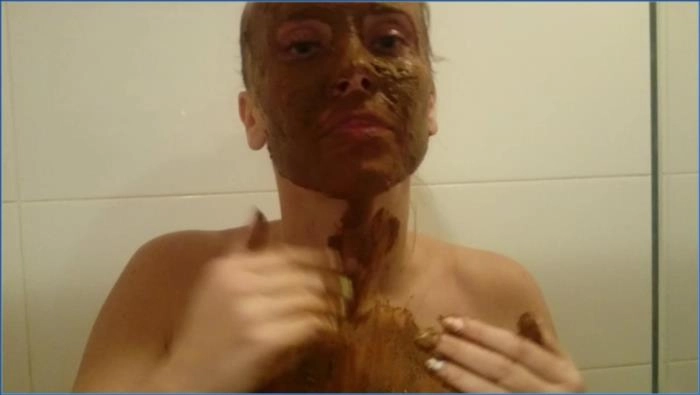 Braune Frau im Vollrausch: Kaviar und Goldregen in FullHD - scat porn video at ScatVip.com