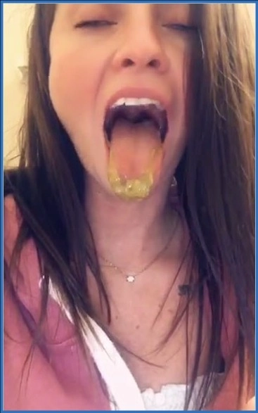 LilbuttLex Explores Anal Play with Butt Plug| Toys, Scat, Pee - related scat video at ScatVip