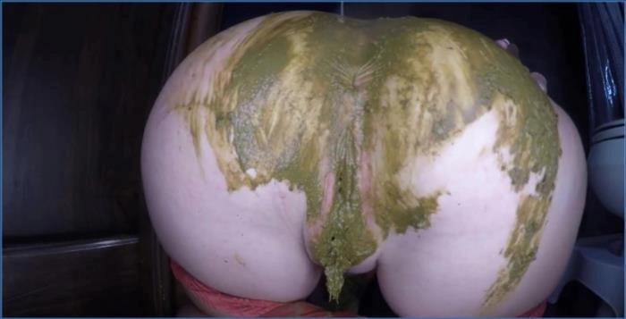 Download BetweenMyCheeks' Messy Outdoor Shit- FullHD Scat Euphoria ScatVip.com