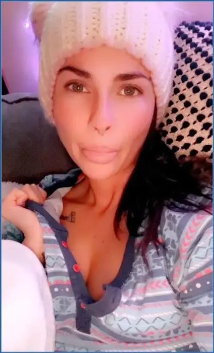 LilbuttLex in Wild Scatbook Porn: Kaviar, Fisting & Anal Poop - scat porn video at ScatVip.com