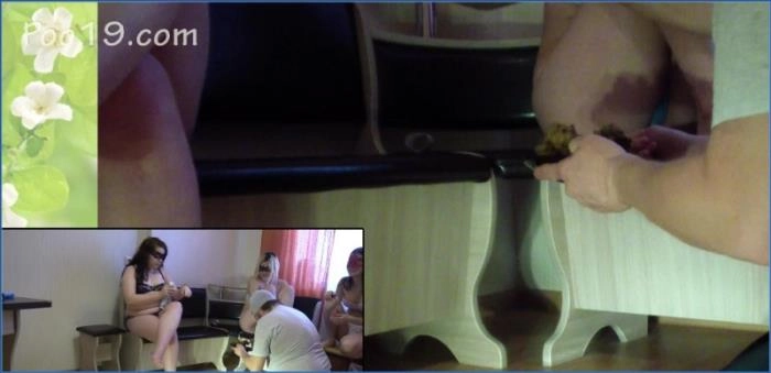 Schokoladenkuchen von 3 Herrinnen mit Milana Smelly| verbale Erniedrigung, Domination Scat 2020 - scat porn video at ScatVip.com